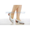 Sieviešu vasaras kurpes no ādas Platai kājai baltā krāsā | Nopirkt